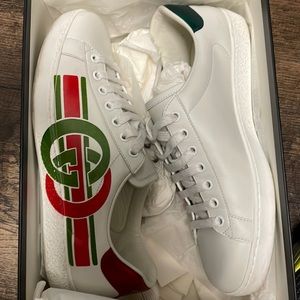 Gently used maybe twice Gucci shoes